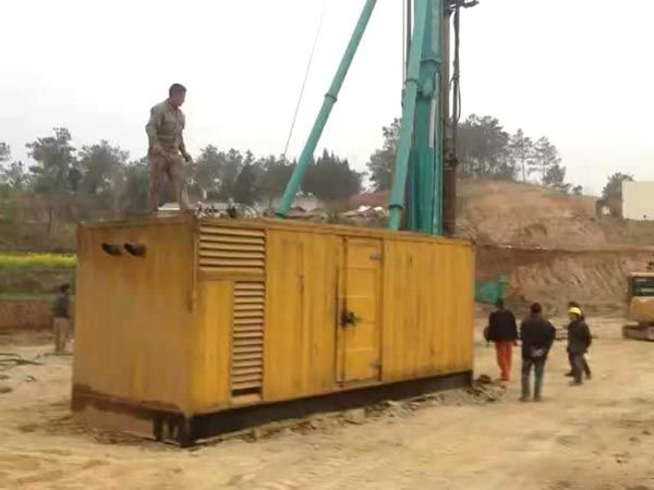 普兰店如何判断水冷式机油散热器密封件是否需要更换？